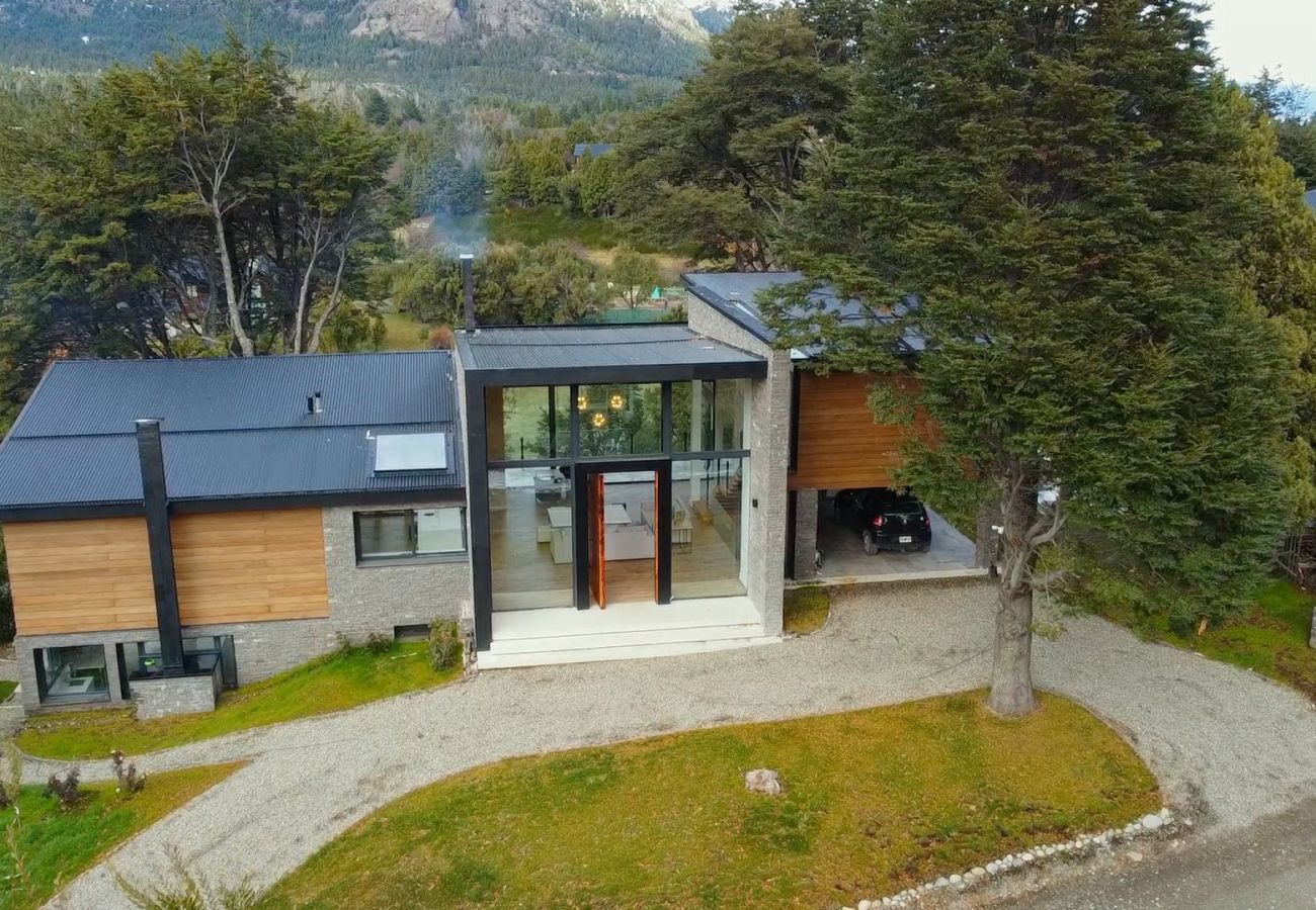 Casa en San Carlos de Bariloche - 10/12PAX ARE34