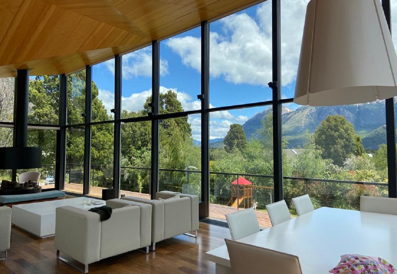 Casa en San Carlos de Bariloche - 08/10PAX ARE35 VW