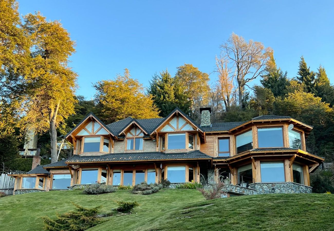 Casa en San Carlos de Bariloche - 08PAX HUAPI07C NORA