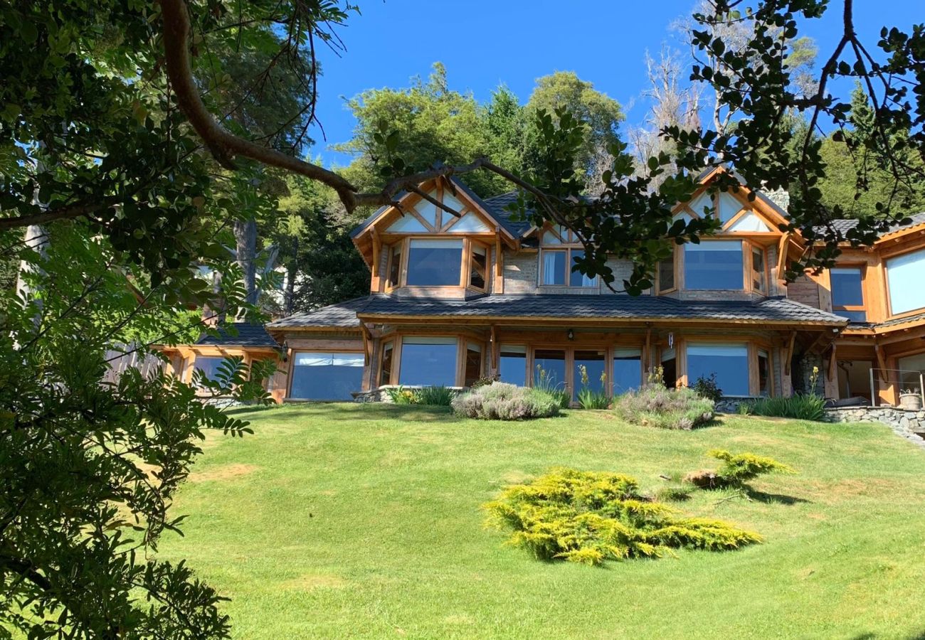 Casa en San Carlos de Bariloche - 08PAX HUAPI07C NORA