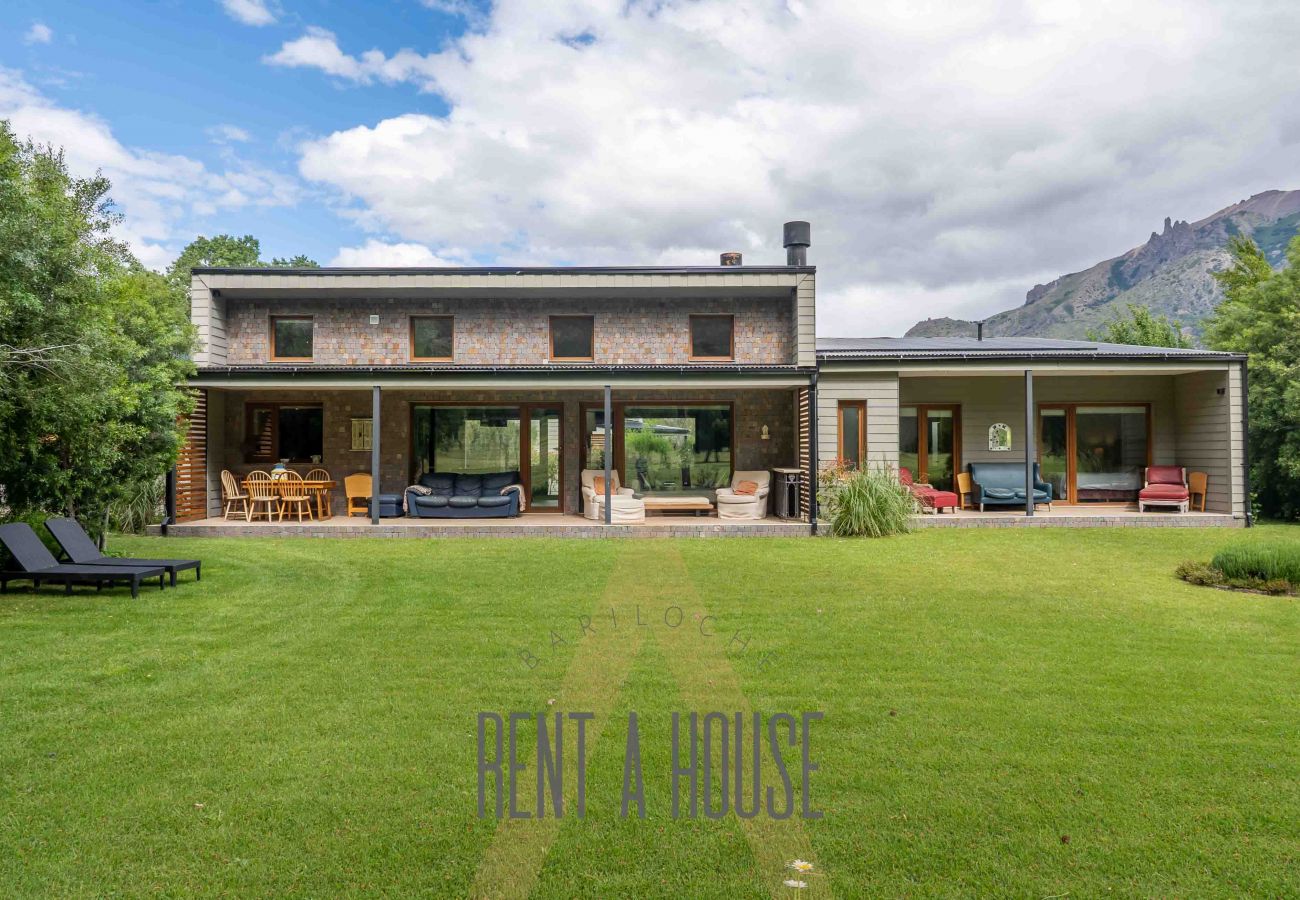 Casa en San Carlos de Bariloche - 10PAX ARE12 VERO