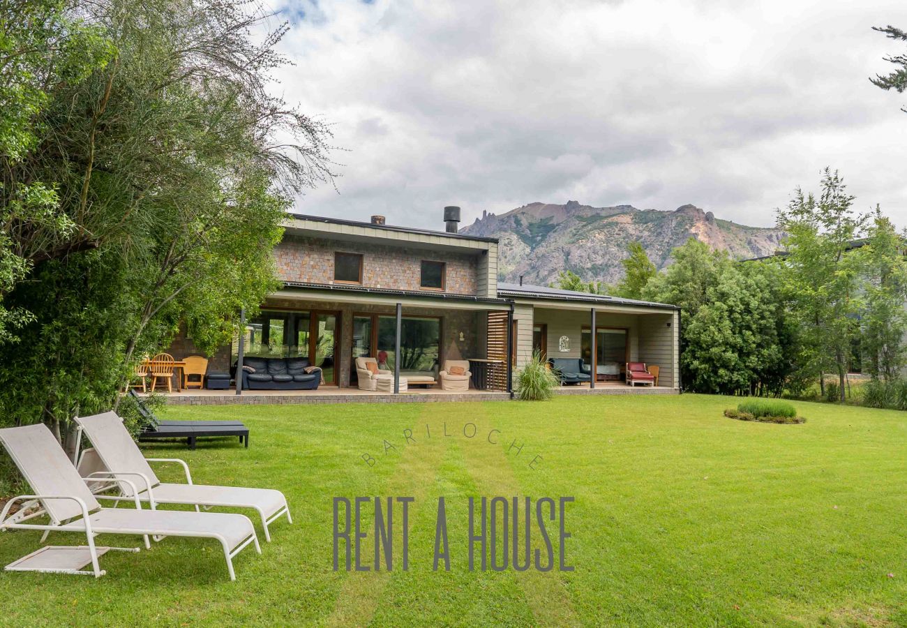 Casa en San Carlos de Bariloche - 10PAX ARE12 VERO
