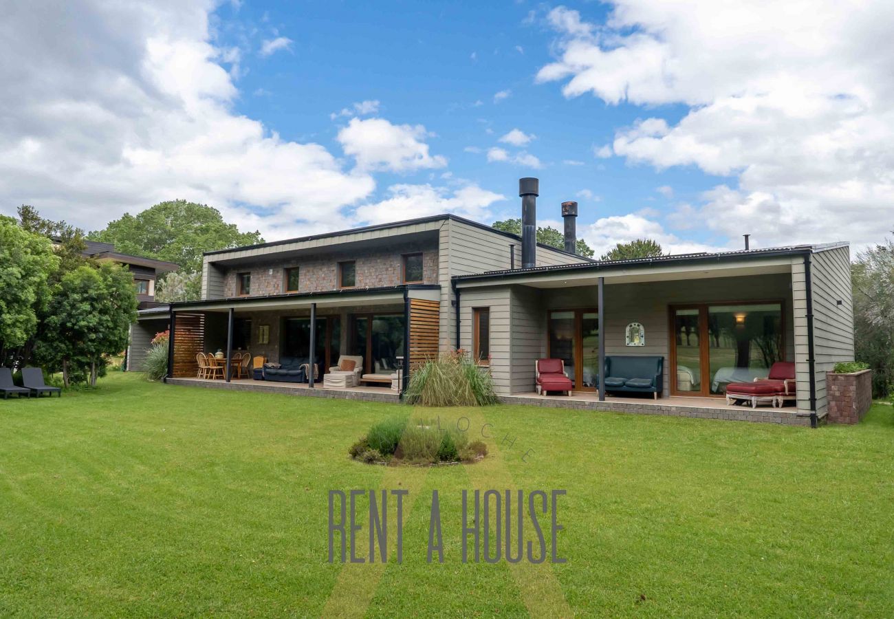 Casa en San Carlos de Bariloche - 10PAX ARE12 VERO