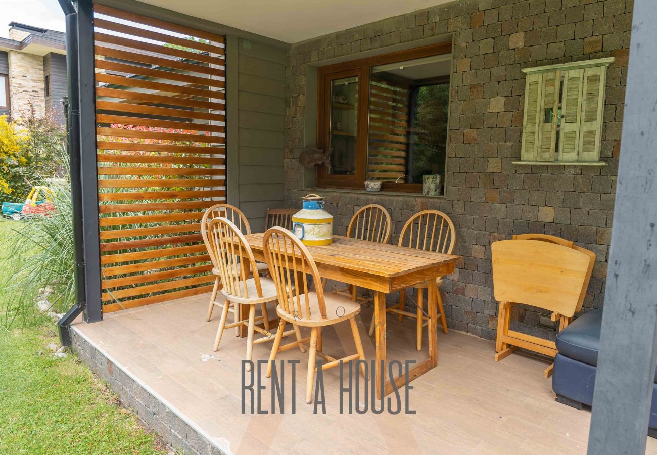 Casa en San Carlos de Bariloche - 10PAX ARE12 VERO