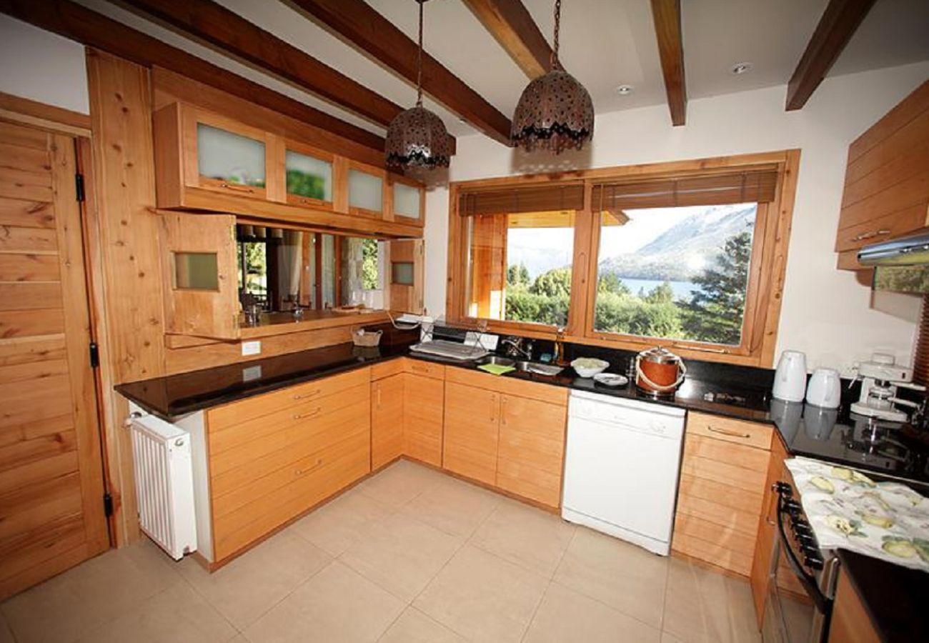 Casa en San Carlos de Bariloche - 14PAX ARE37 TINCHO
