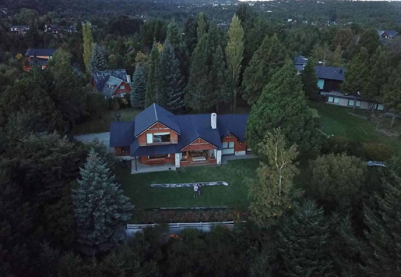 Casa en San Carlos de Bariloche - 14PAX ARE37 TINCHO