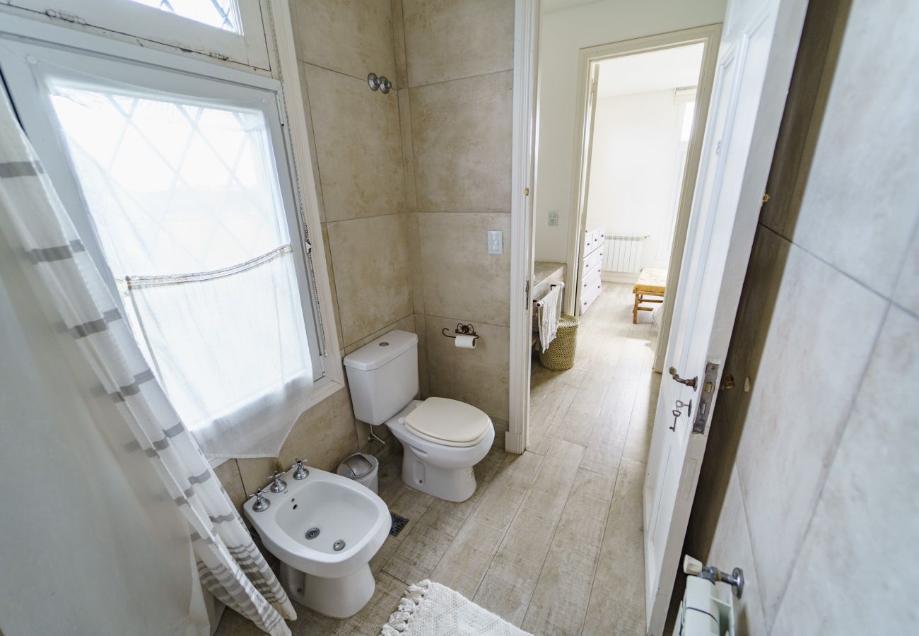 Casa en Mar Del Plata - Escape en Arenas | Casa Beltran | Hola sur