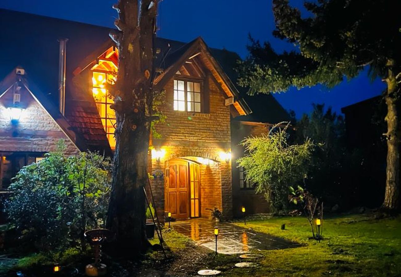 Casa en San Carlos de Bariloche - 10/13PAX HUAPI13C MP