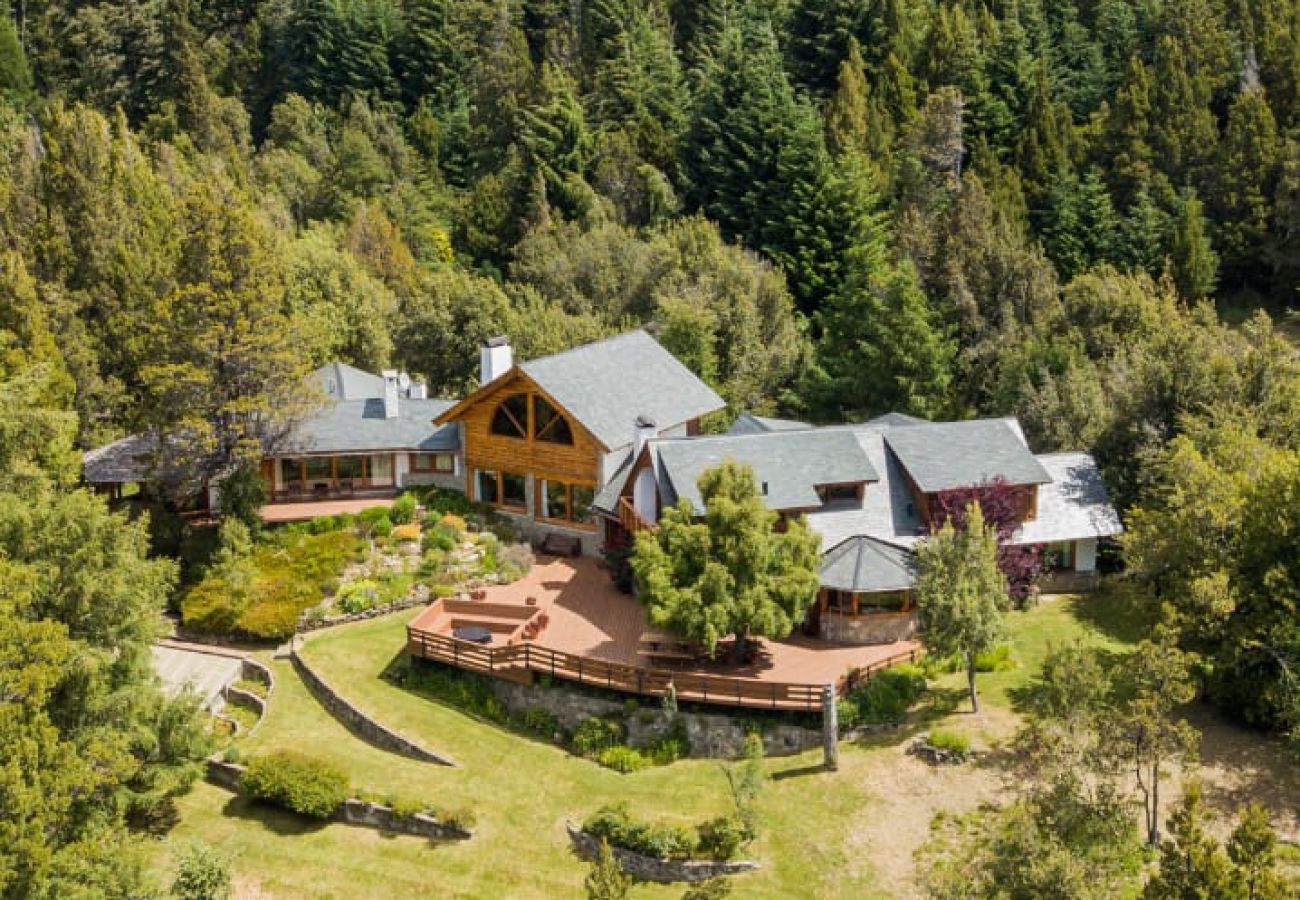 Casa en San Carlos de Bariloche - 08/12PAX CAS03 WOOD