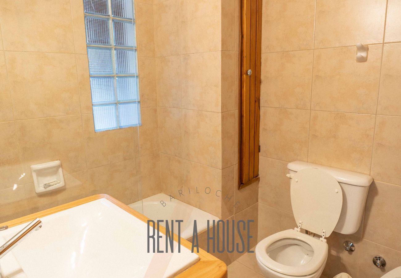 Cabaña en San Carlos de Bariloche - 05/7PAX ARE03 MA