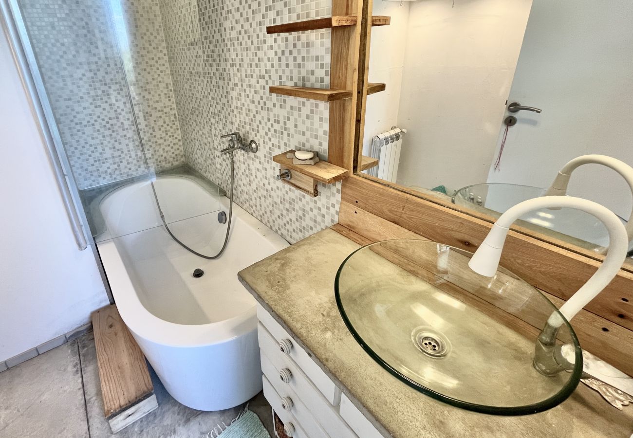 Casa en Mar Del Plata - Estilo Industrial  |  Casa Mariela  |  Hola Sur