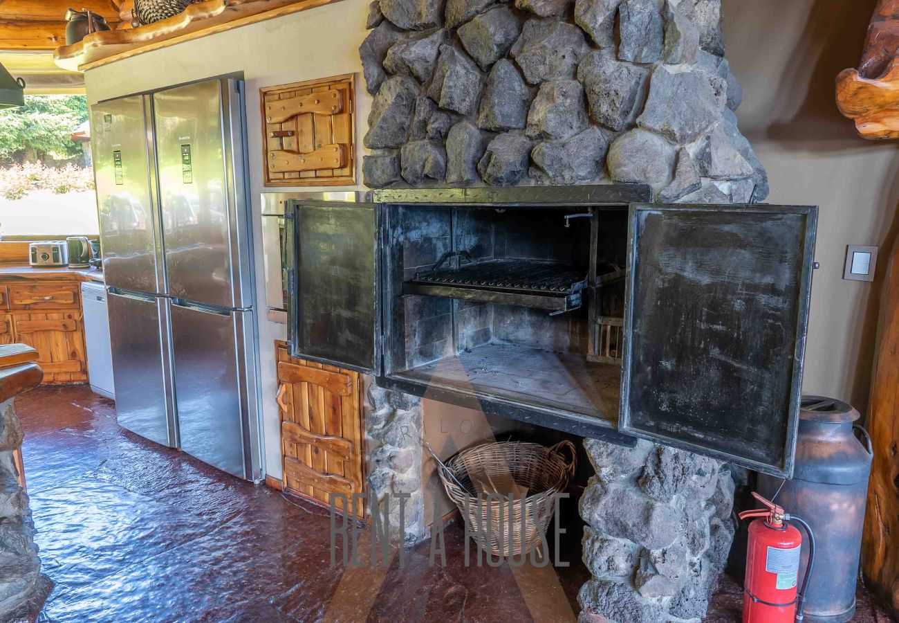 Casa en San Carlos de Bariloche - 13PAX PENI05C GASTON
