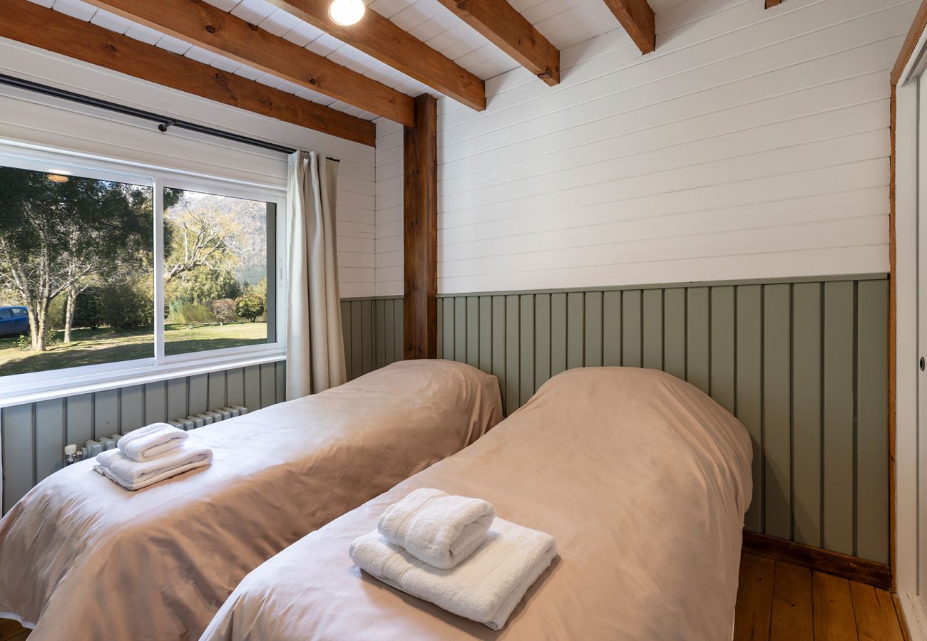 Casa en San Carlos de Bariloche - 11PAX ARE39 BLUEHOUSE