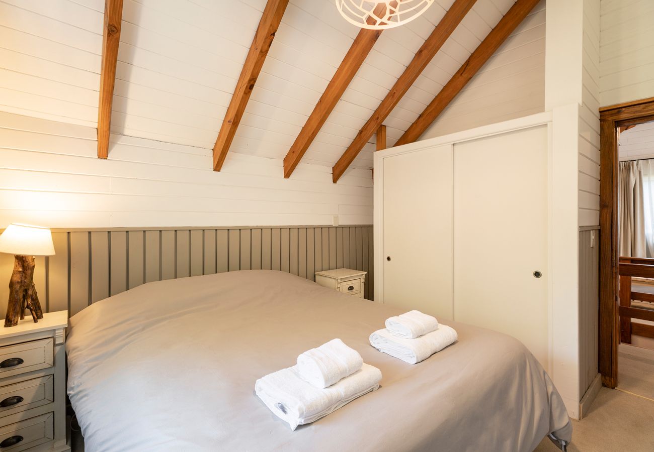 Casa en San Carlos de Bariloche - 11PAX ARE39 BLUEHOUSE