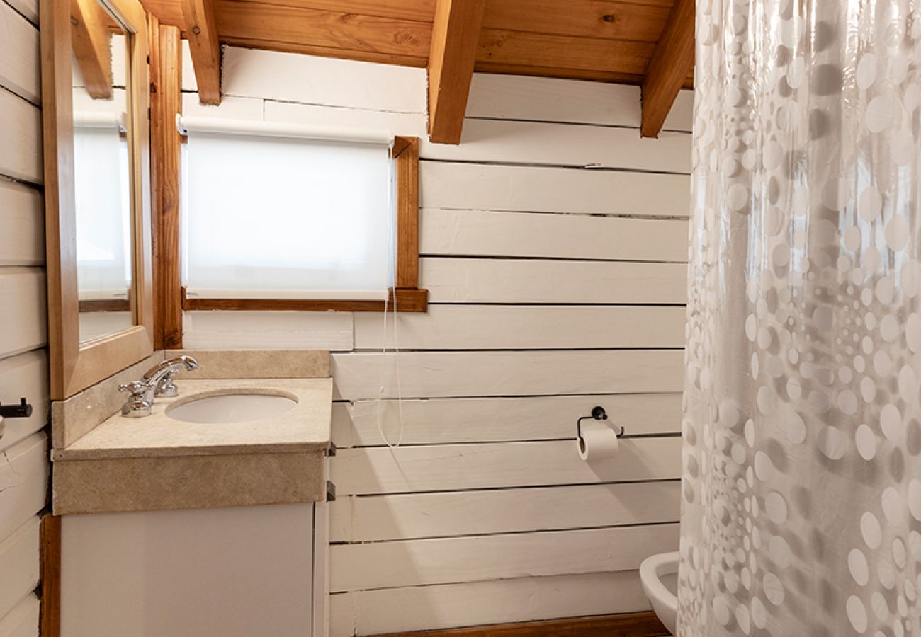 Casa en San Carlos de Bariloche - 11PAX ARE39 BLUEHOUSE