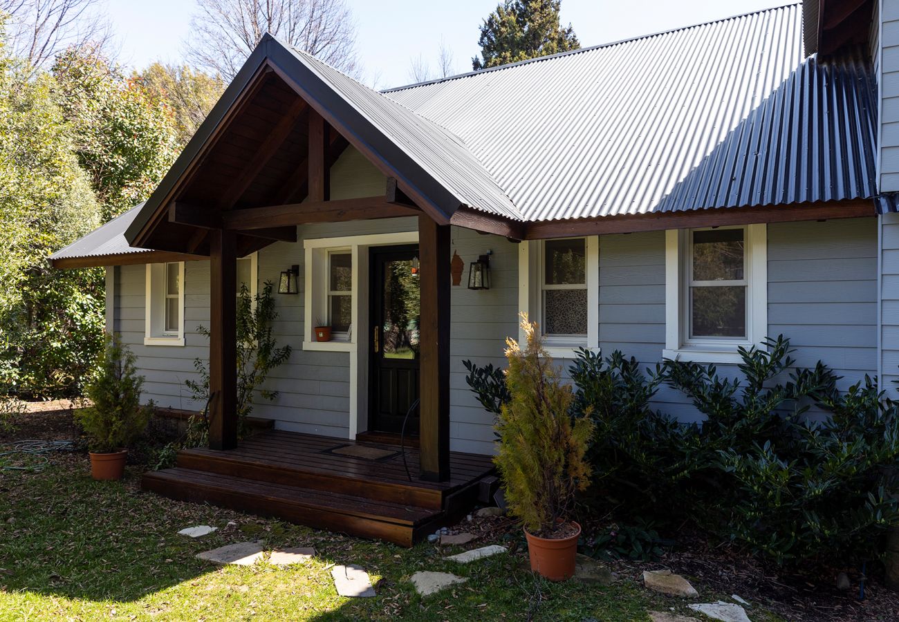 Casa en San Carlos de Bariloche - 11PAX ARE39 BLUEHOUSE