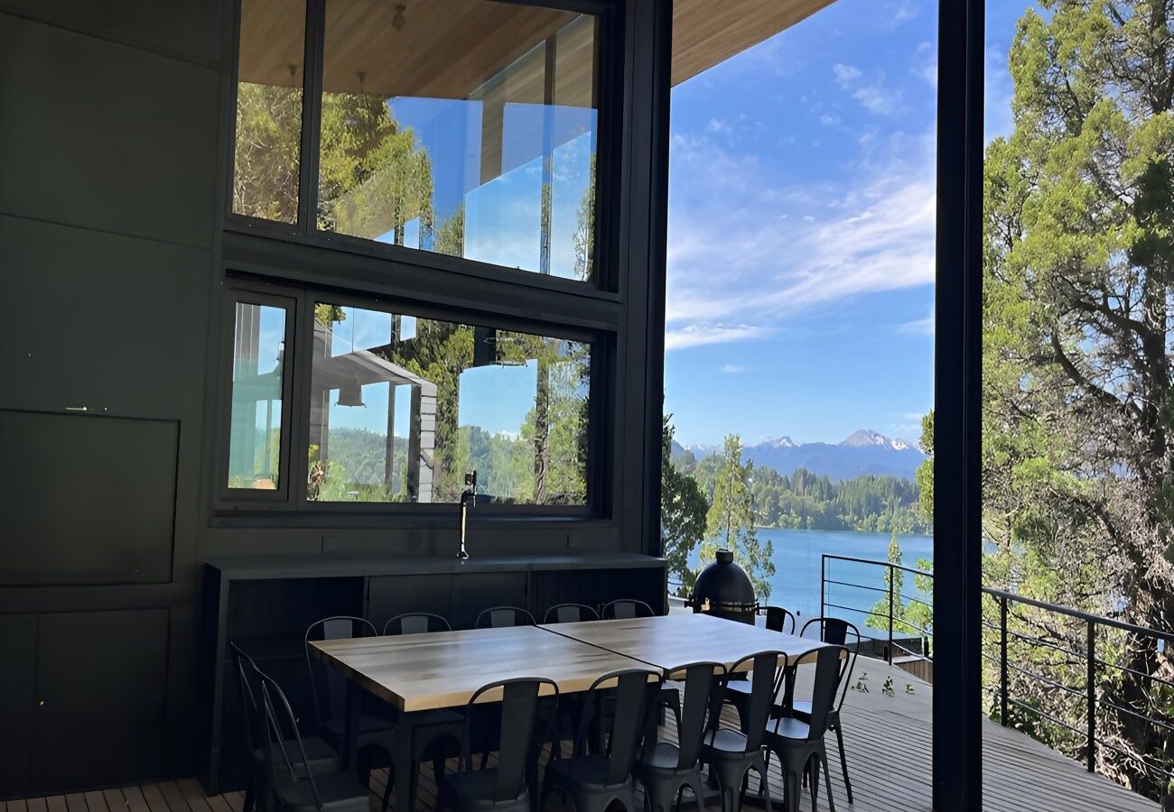 Casa en San Carlos de Bariloche - 10PAX HUAPI22C BLACK