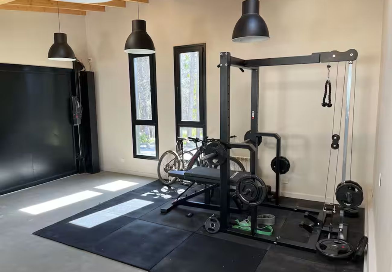 Casa en San Carlos de Bariloche - 10PAX HUAPI22C BLACK