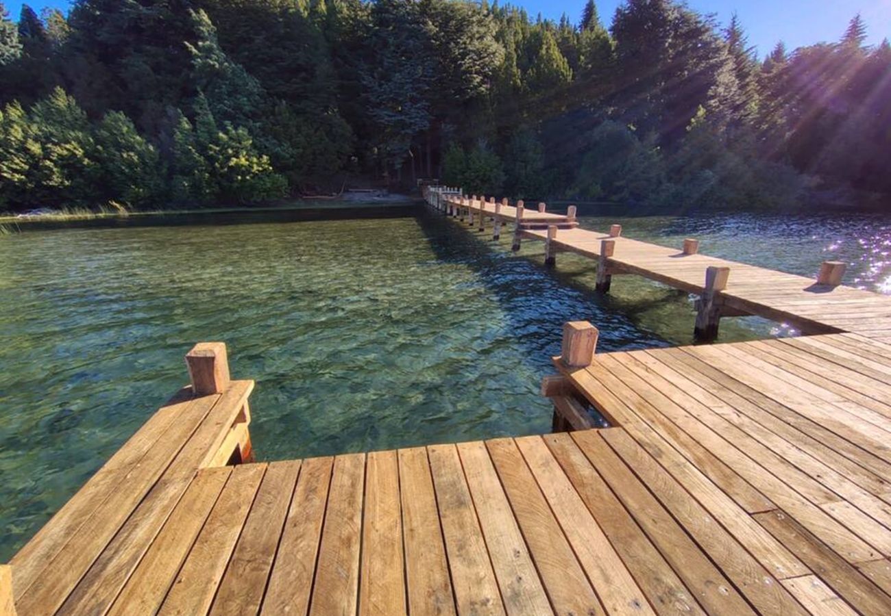 Casa en San Carlos de Bariloche - 10PAX HUAPI22C BLACK