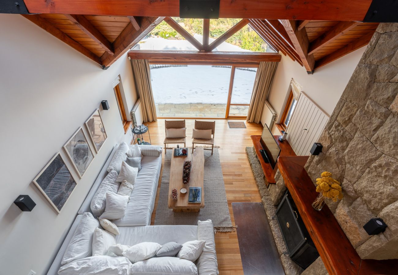 Casa en San Carlos de Bariloche - 08/10PAX ARE26 CHENI