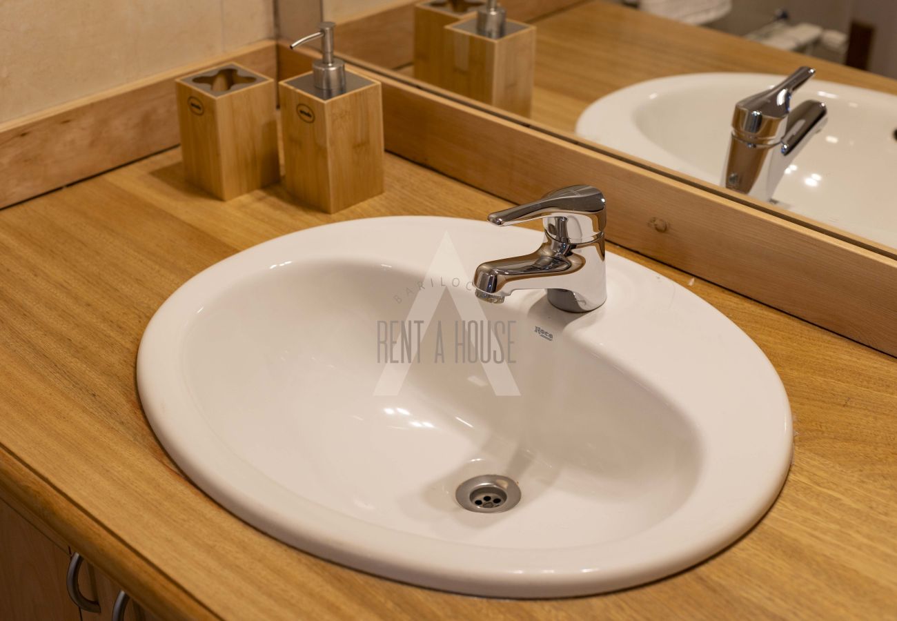 Apartamento en San Carlos de Bariloche - 02PAX HUAPI02A LILI
