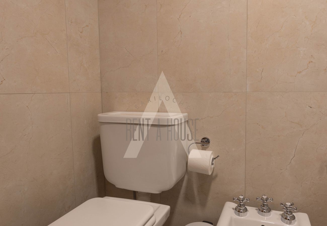 Apartamento en San Carlos de Bariloche - 02PAX HUAPI02A LILI