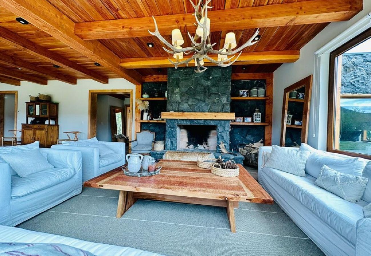 Casa en San Carlos de Bariloche - 12PAX ARE11 NVA LULI