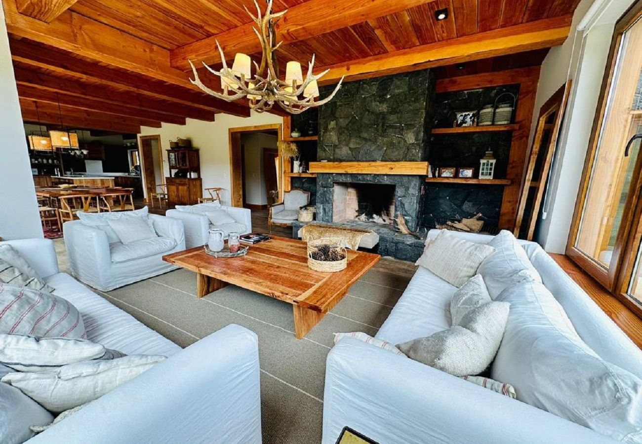 Casa en San Carlos de Bariloche - 12PAX ARE11 NVA LULI