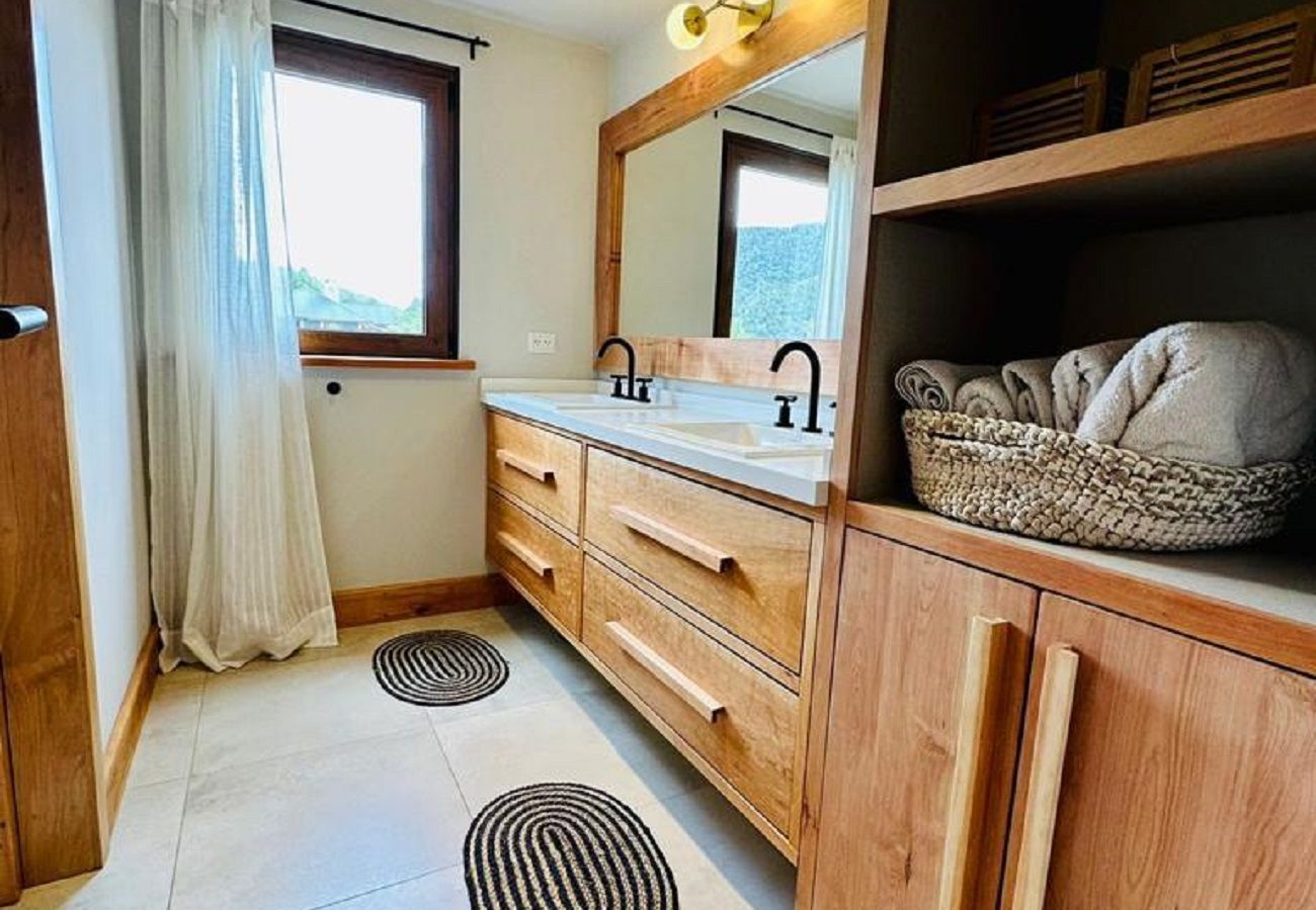 Casa en San Carlos de Bariloche - 12PAX ARE11 NVA LULI