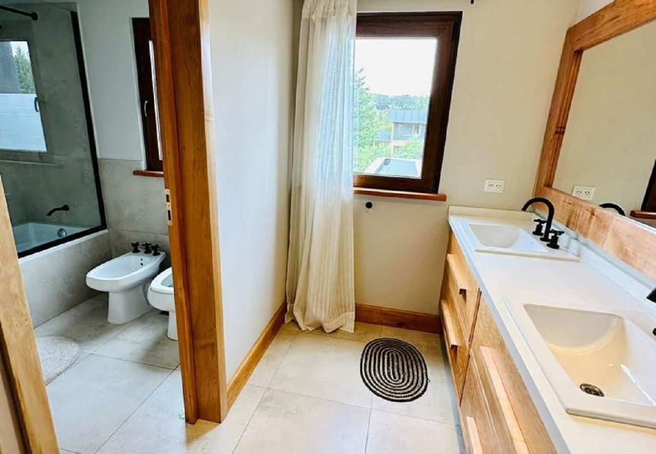 Casa en San Carlos de Bariloche - 12PAX ARE11 NVA LULI
