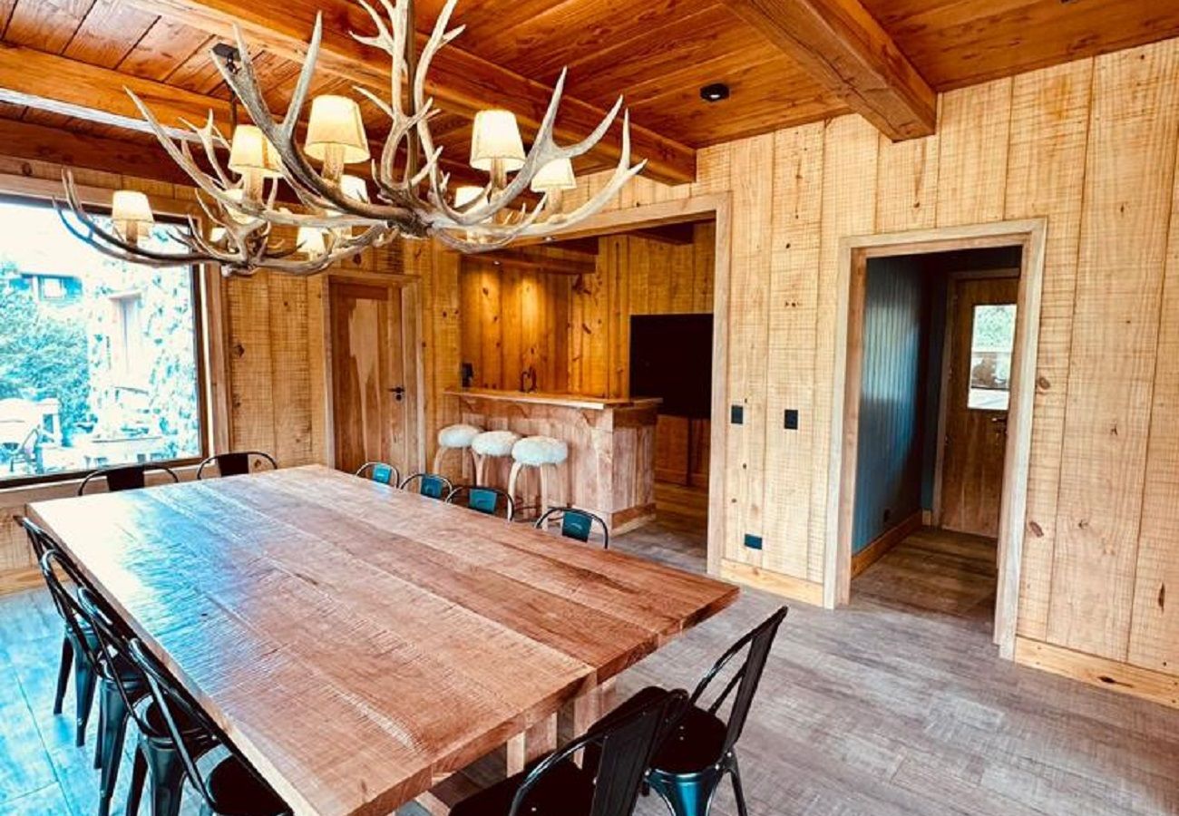 Casa en San Carlos de Bariloche - 12PAX ARE11 NVA LULI
