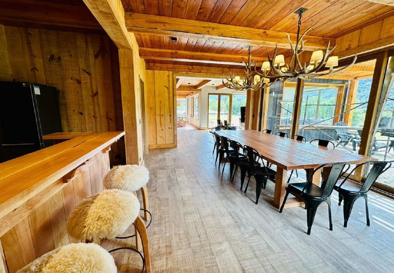 Casa en San Carlos de Bariloche - 12PAX ARE11 NVA LULI