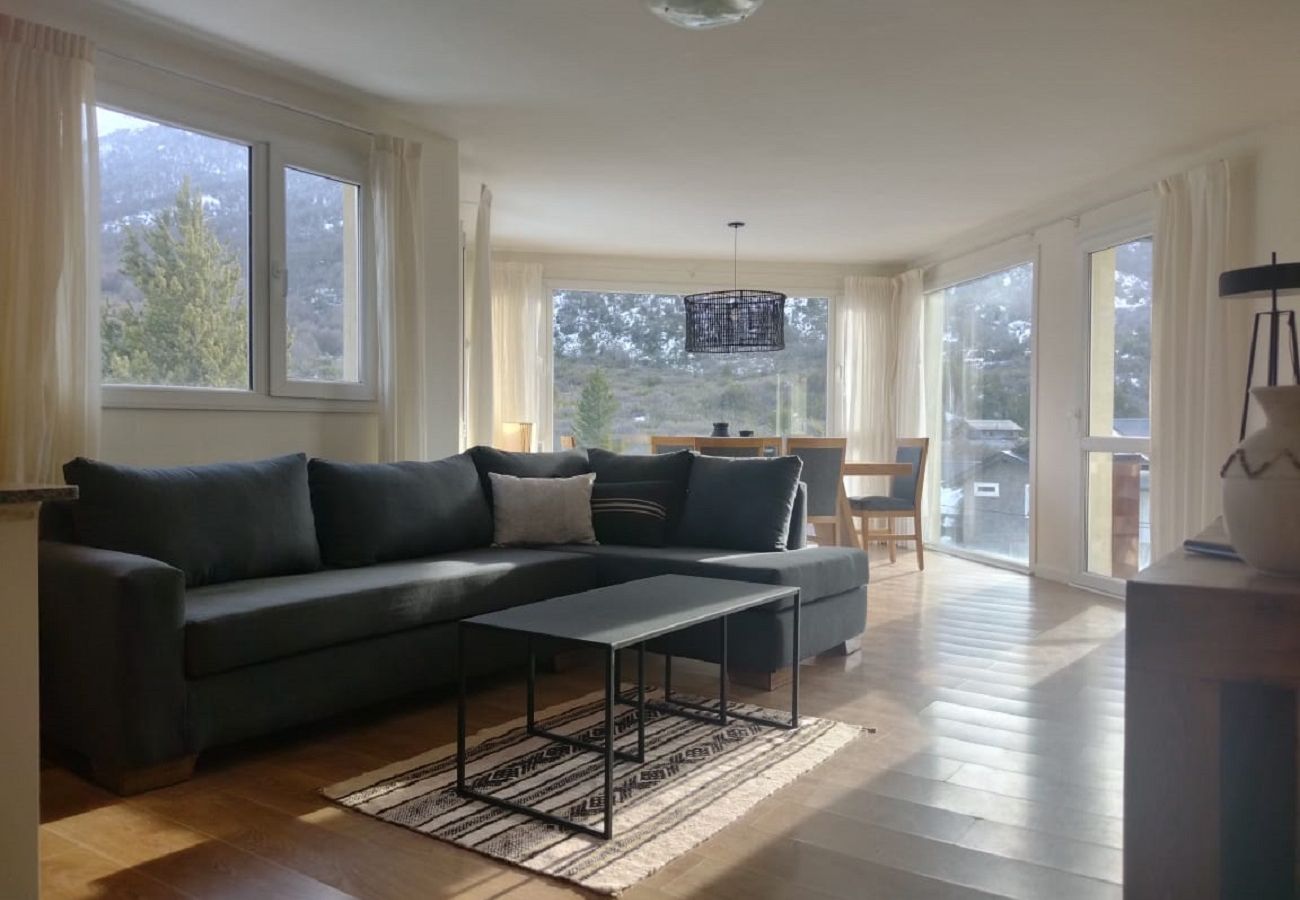 Apartamento en San Carlos de Bariloche - 06PAX-CATE22 LAT-FER