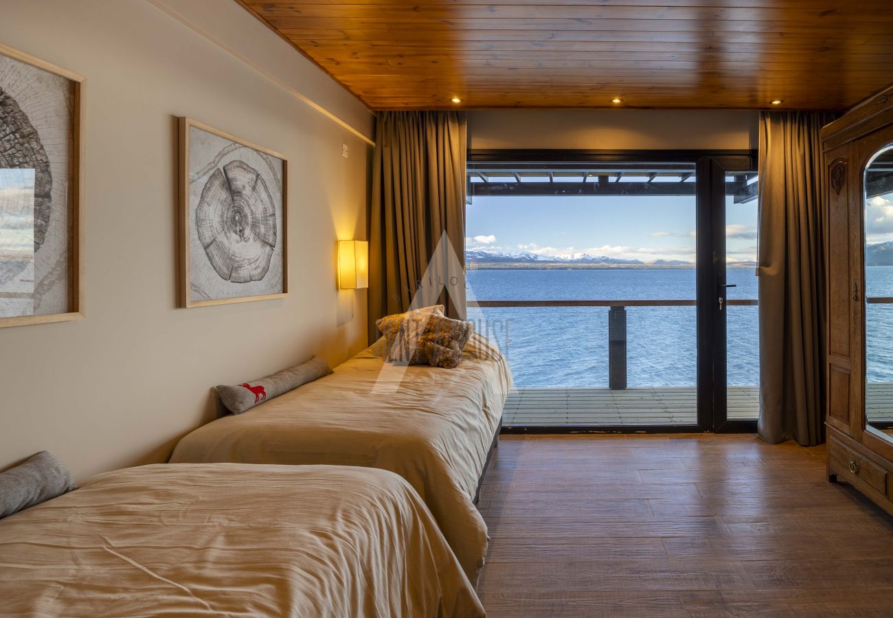 Casa en San Carlos de Bariloche - 06PAX HUAPI48C NH