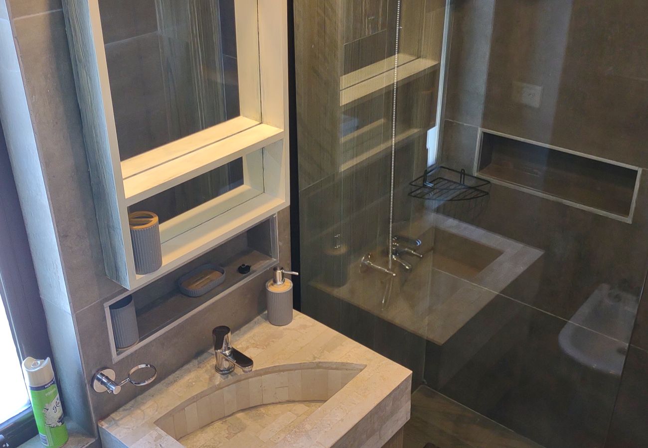 Apartamento en San Carlos de Bariloche - 06/07PAX CATE27 MAXI depto10 