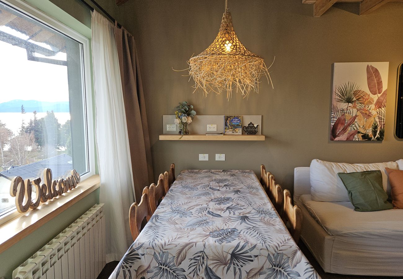 Apartamento en San Carlos de Bariloche - Montaña, charming flat with lake view and parking
