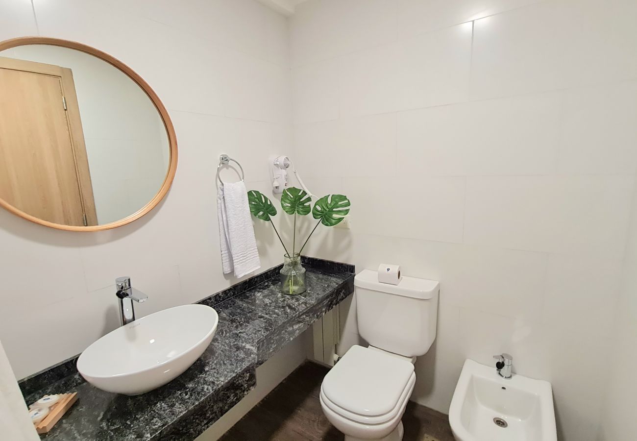 Apartamento en San Carlos de Bariloche - Maitea, steps away from the main street