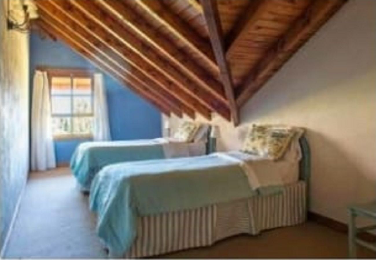 Bungalow en San Carlos de Bariloche - 02/4PAX ARE54 H3