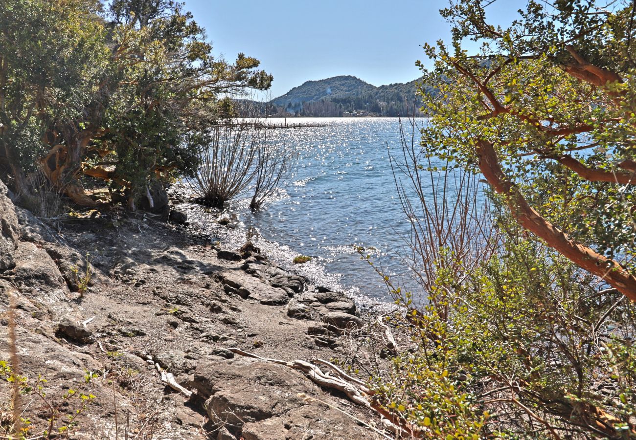 Casa en San Carlos de Bariloche - 06/10PAX HUAPI49C N15