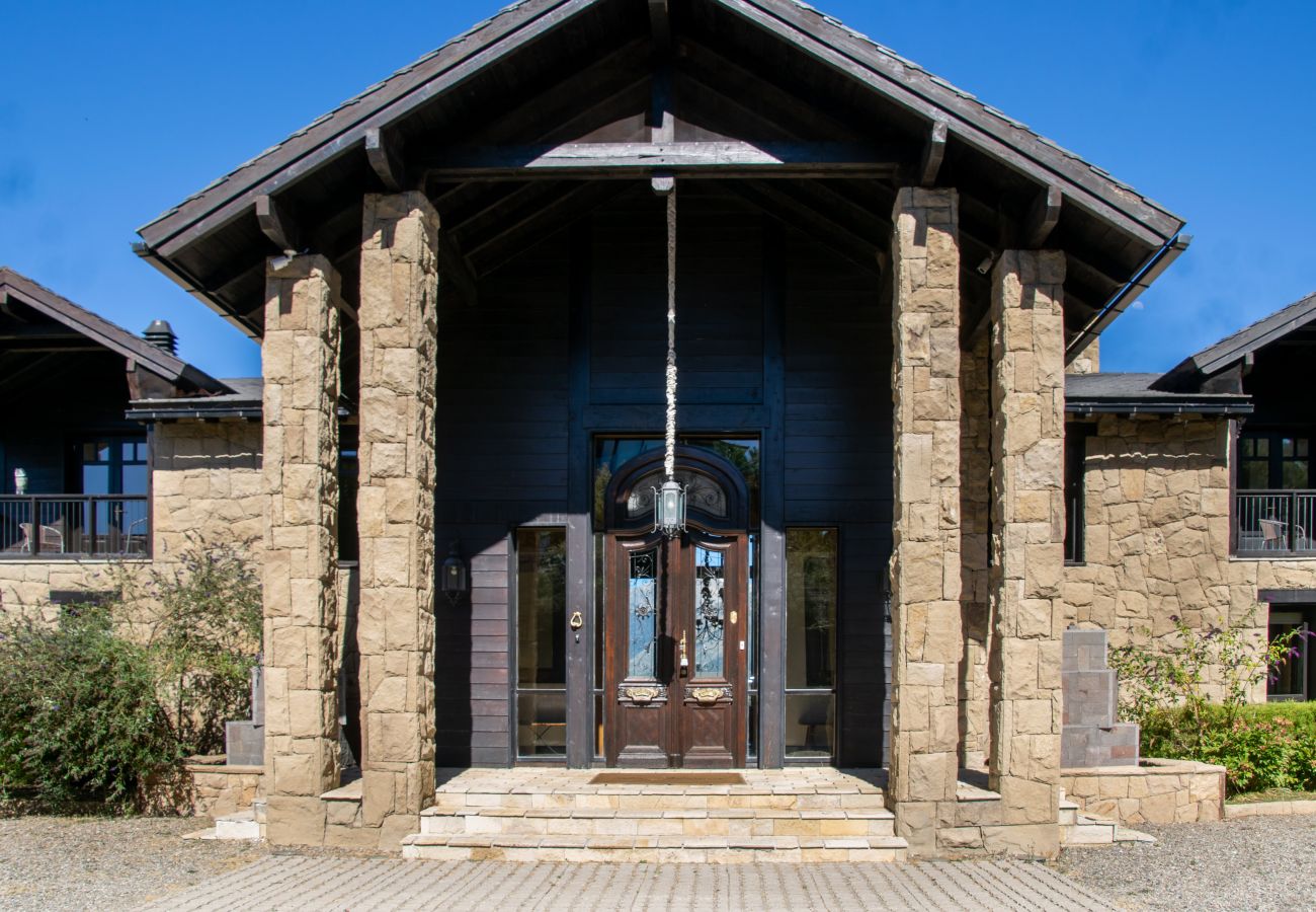 Casa en San Carlos de Bariloche - 18/20PAX ARE09 MAI