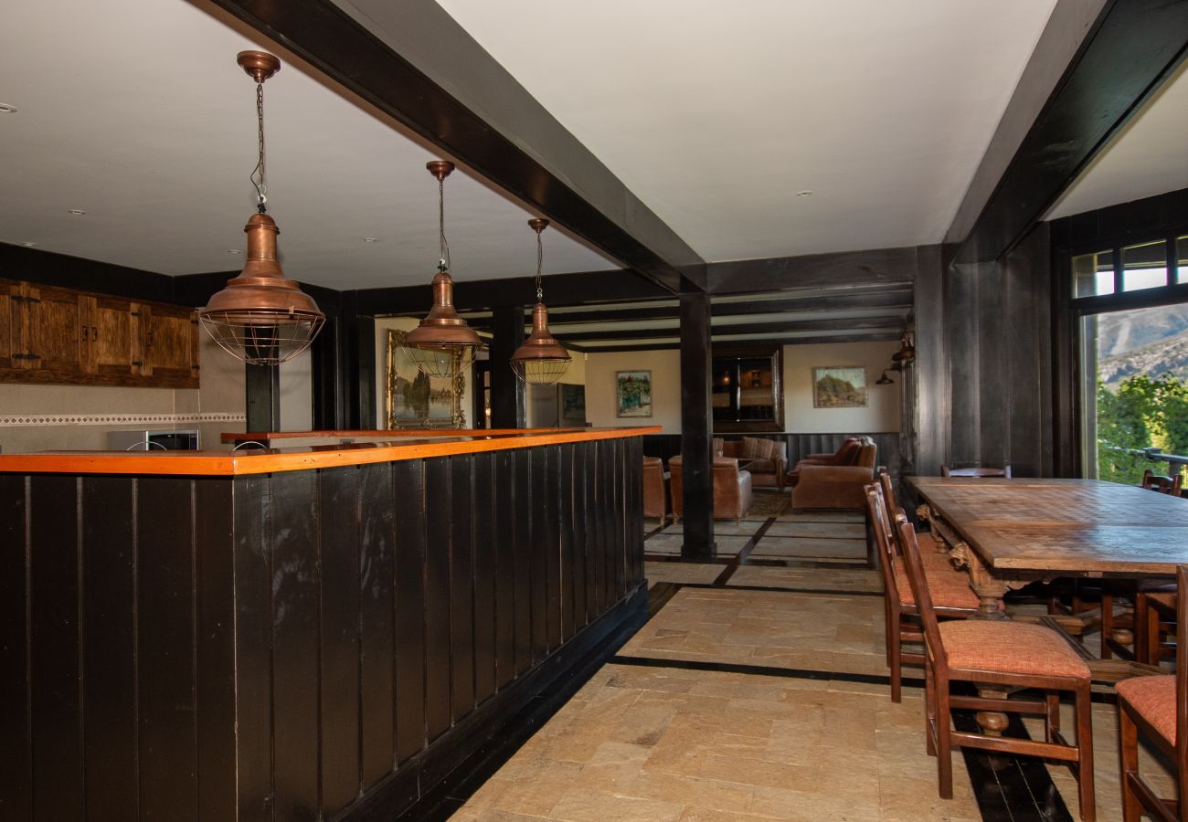 Casa en San Carlos de Bariloche - 18/20PAX ARE09 MAI