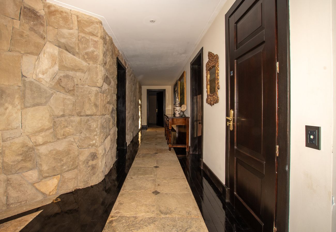 Casa en San Carlos de Bariloche - 18/20PAX ARE09 MAI