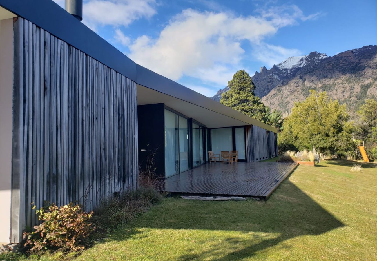 Casa en San Carlos de Bariloche - 06PAX ARE59 SOFI SS