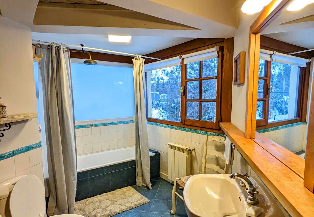 Casa en San Carlos de Bariloche - 08/10PAX CATE02-MARINA