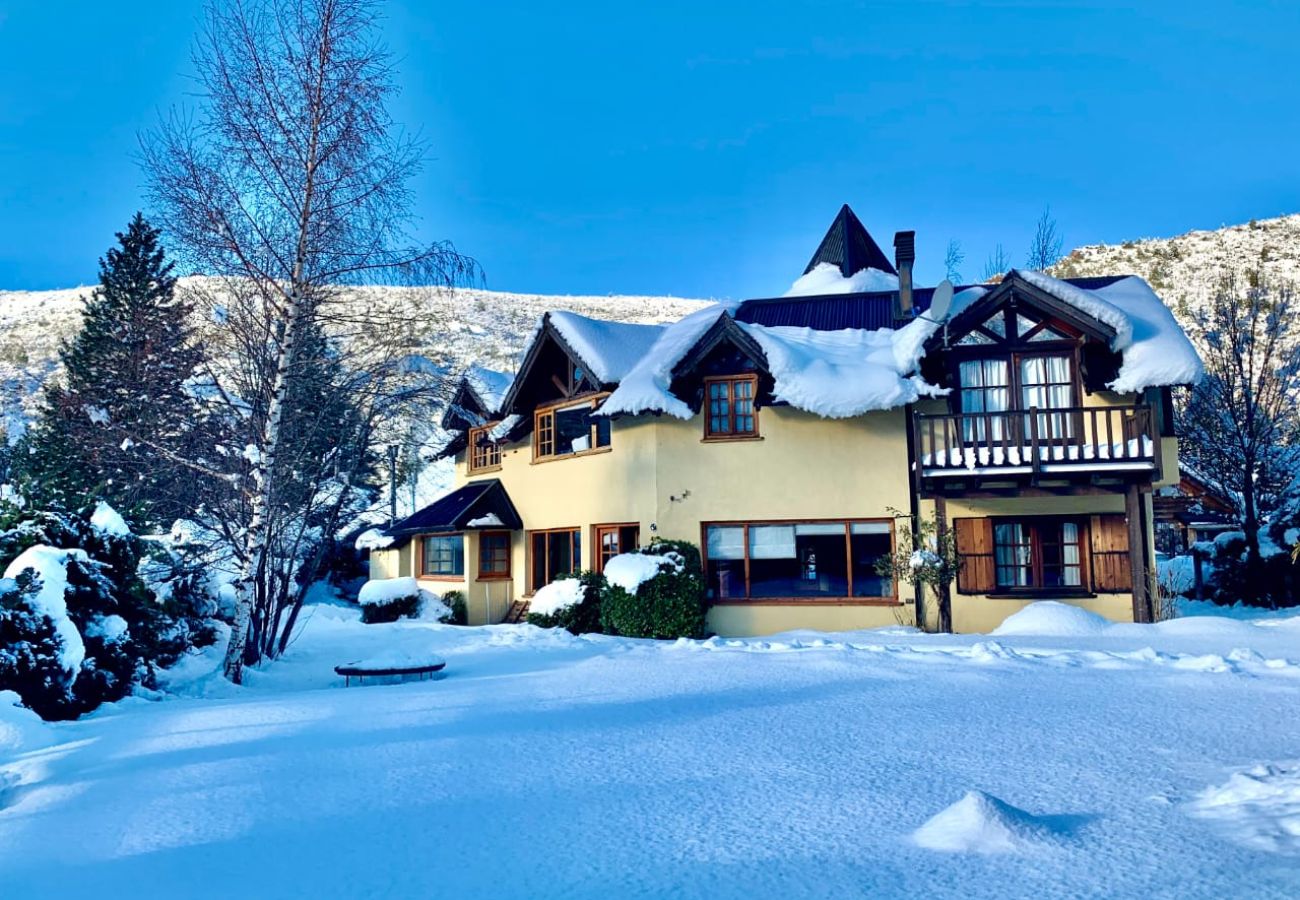 Casa en San Carlos de Bariloche - 08/10PAX CATE02-MARINA