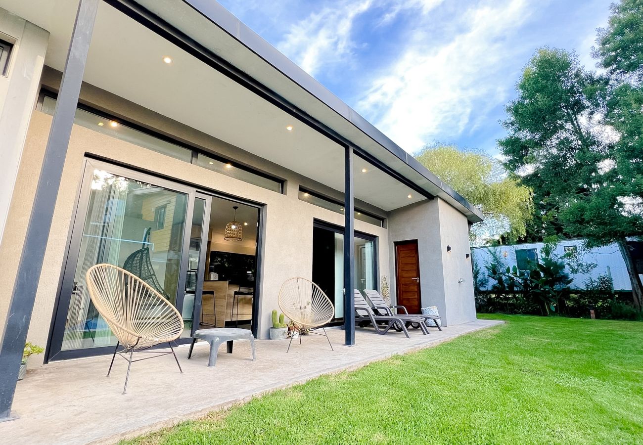 Estudio en Mar Del Plata - A pasos del mar | Casa Paola | Hola Sur