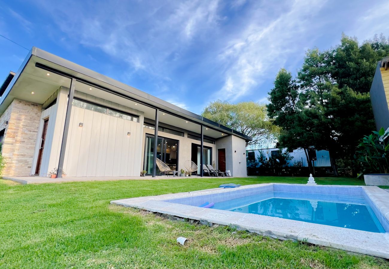 Estudio en Mar Del Plata - A pasos del mar | Casa Paola | Hola Sur
