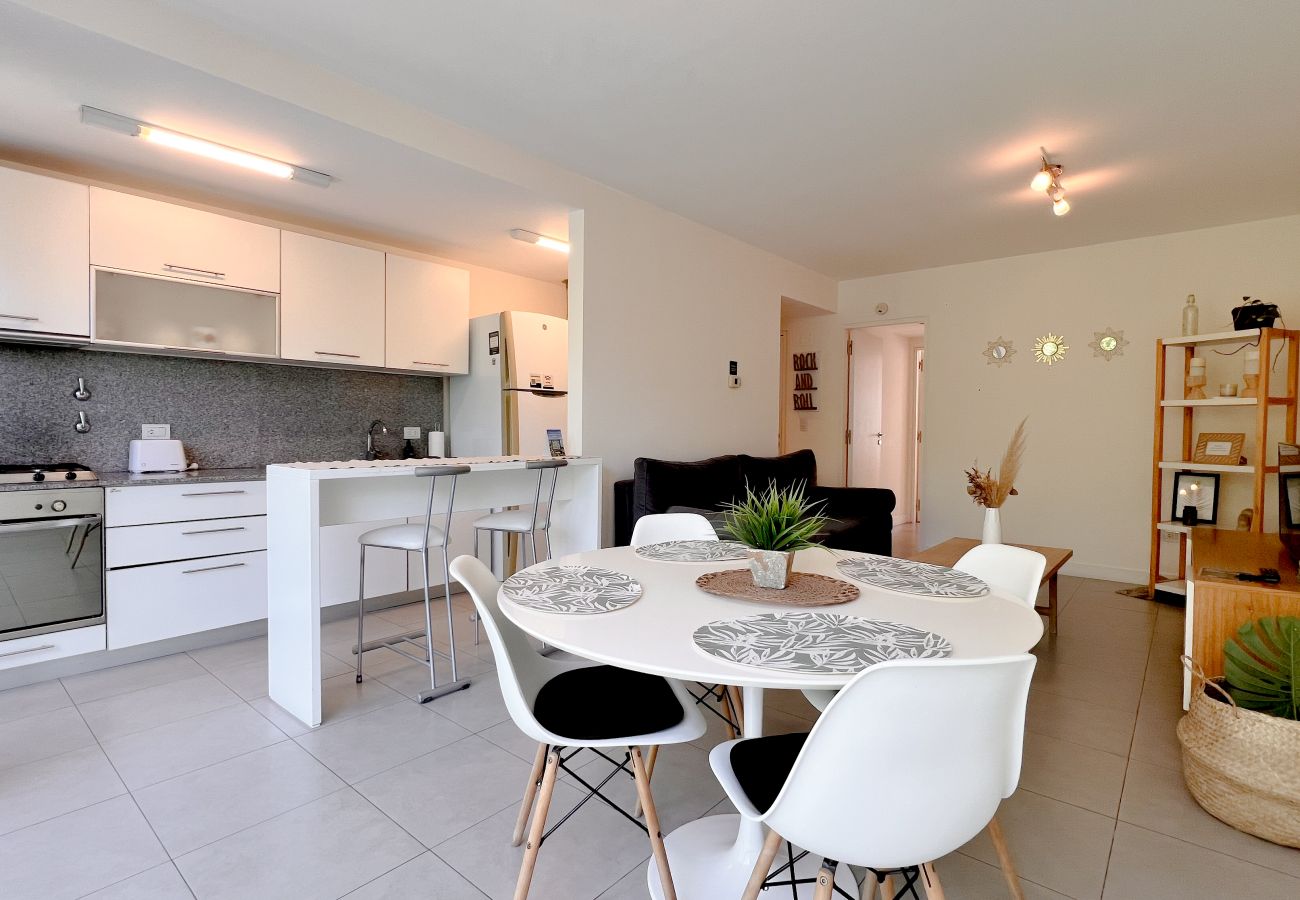 Apartamento en Mar Del Plata - Plaza verde | Depto Al - B | Hola Sur