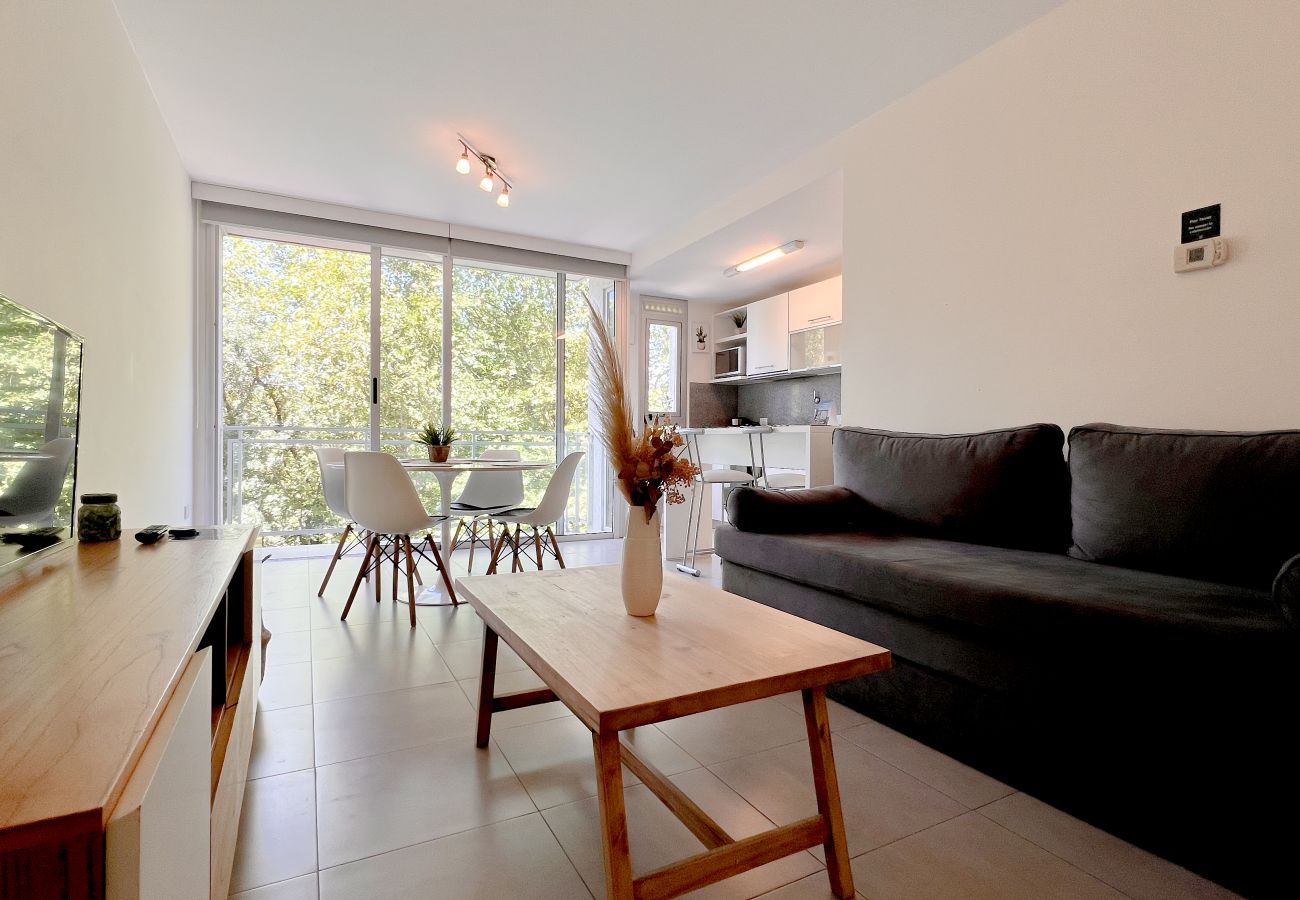 Apartamento en Mar Del Plata - Plaza verde | Depto Al - B | Hola Sur