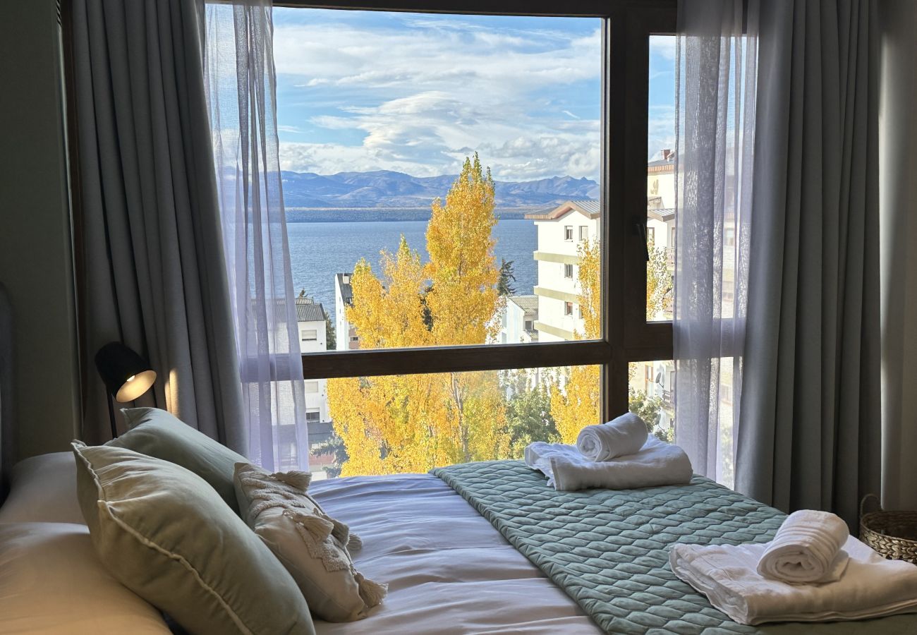 Estudio en San Carlos de Bariloche - Grinly with lake view & parking